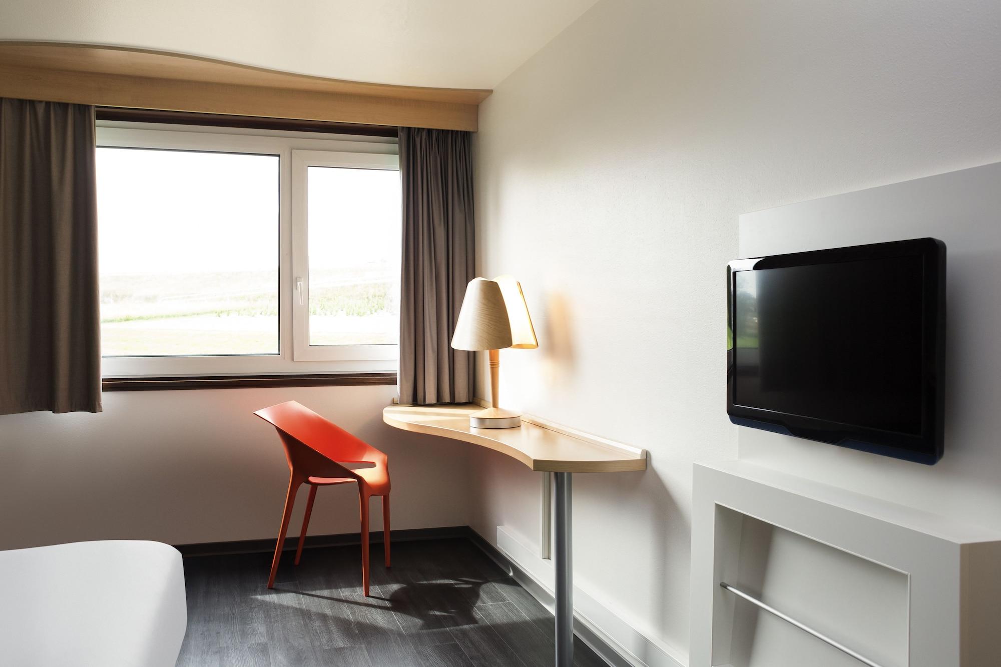 Ibis 3 Lacs Neuchatel Thielle Eksteriør billede