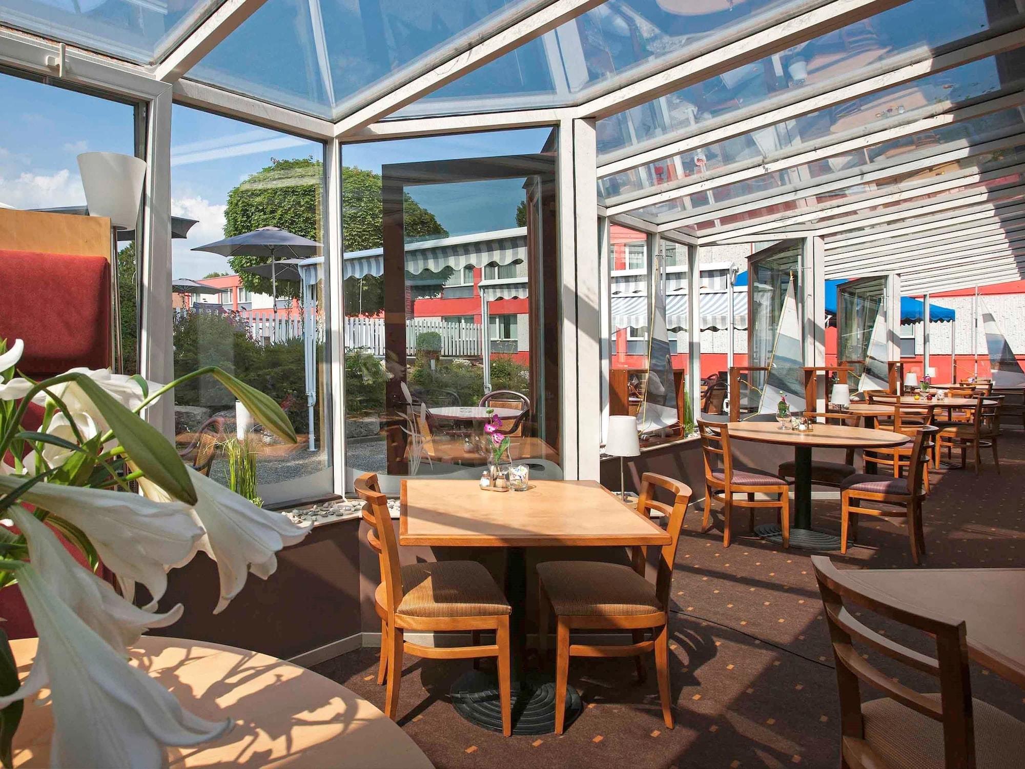 Ibis 3 Lacs Neuchatel Thielle Eksteriør billede